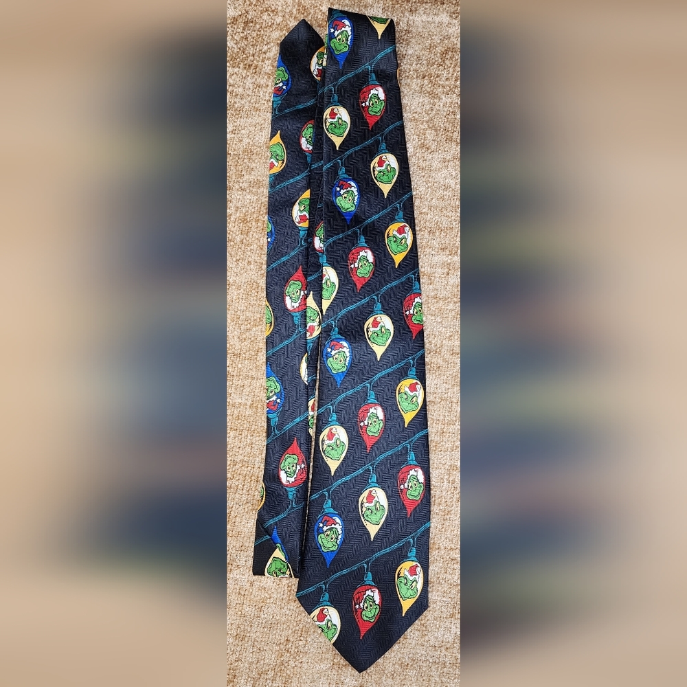 Vintage Dr. Suess Grinch Ornament Tie